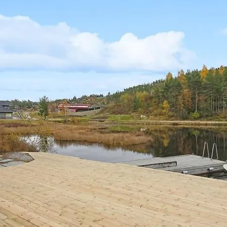 Cozy With Great View And Immediate Proximity To The And Swimming Area Feriehus Vrådal
