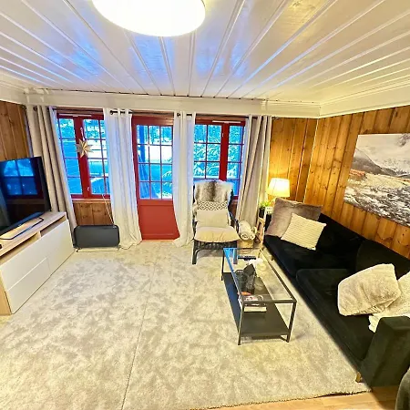 Flott I Rett Ved Alpinbakken Holiday home