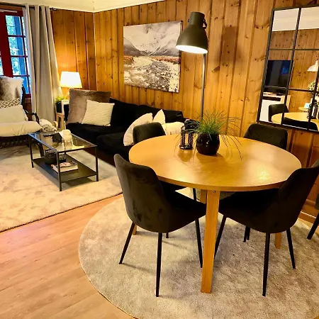 Cozy With Great View And Immediate Proximity To The And Swimming Area