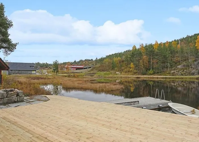 Cozy With Great View And Immediate Proximity To The And Swimming Area Feriehus Vrådal