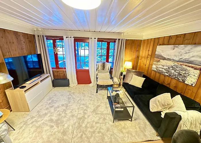 Cozy With Great View And Immediate Proximity To The And Swimming Area Feriehus