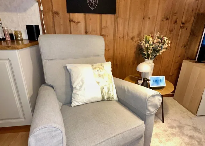 Cozy With Great View And Immediate Proximity To The And Swimming Area * Vrådal